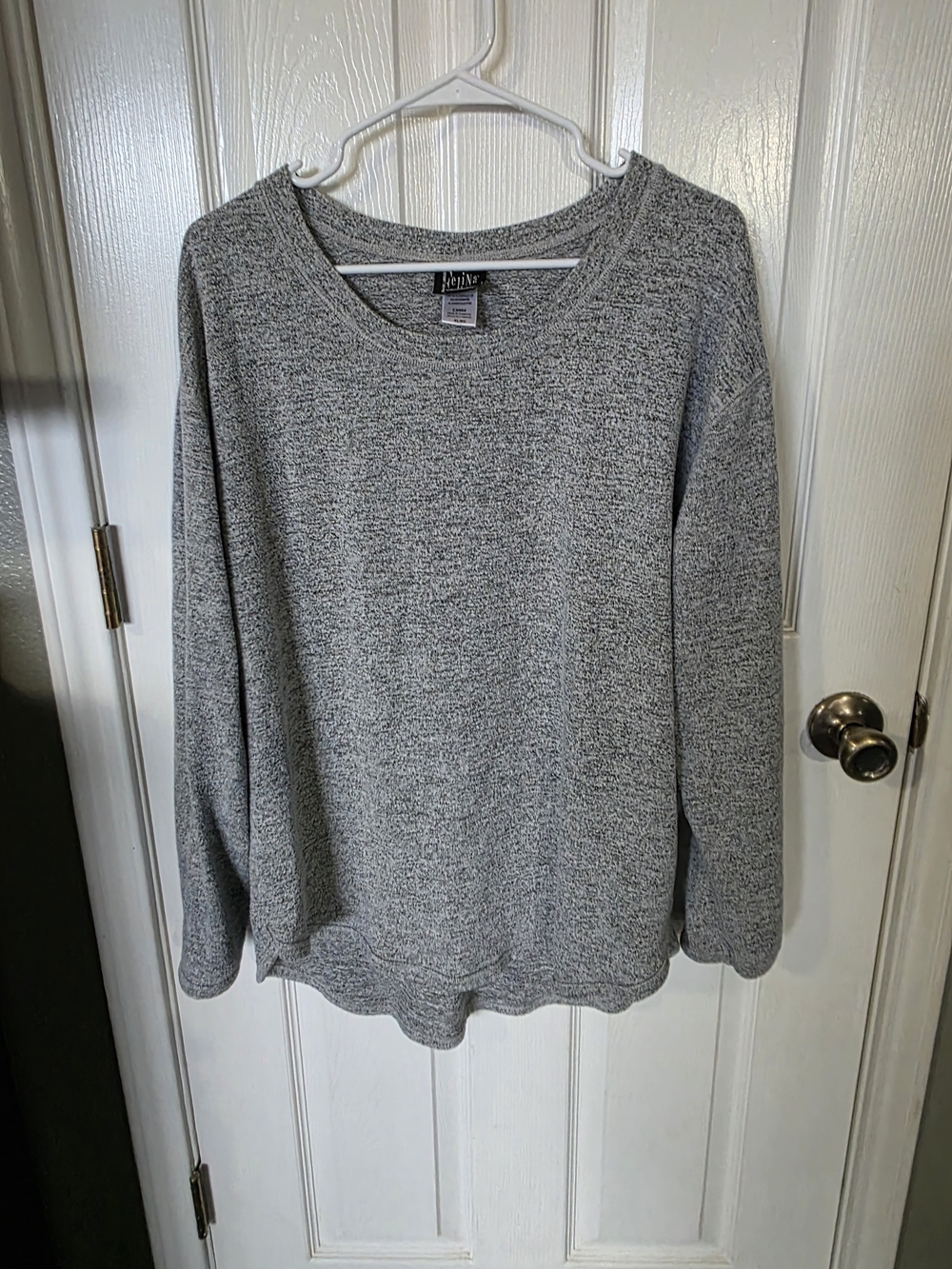 Old Navy Gray Scoop Neck Knit Sweater